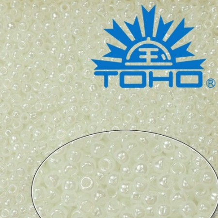 TOHO 8/0 Ceylon Snowflake (141), 10 g