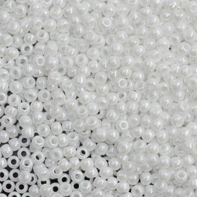 TOHO 11/0 Opaque-Lustered White (121), 10 g