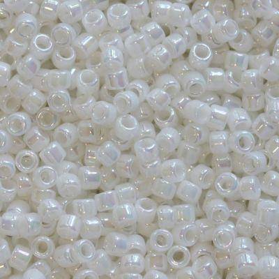 TOHO 8/0 Opaque-Rainbow White (401), 10 g